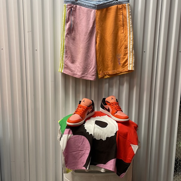 Adidas and nike bundle - Picture 4 of 8